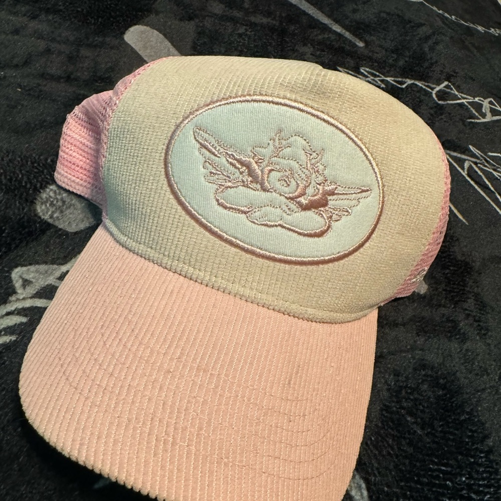 Pink boys lie hat adjustable barely worn